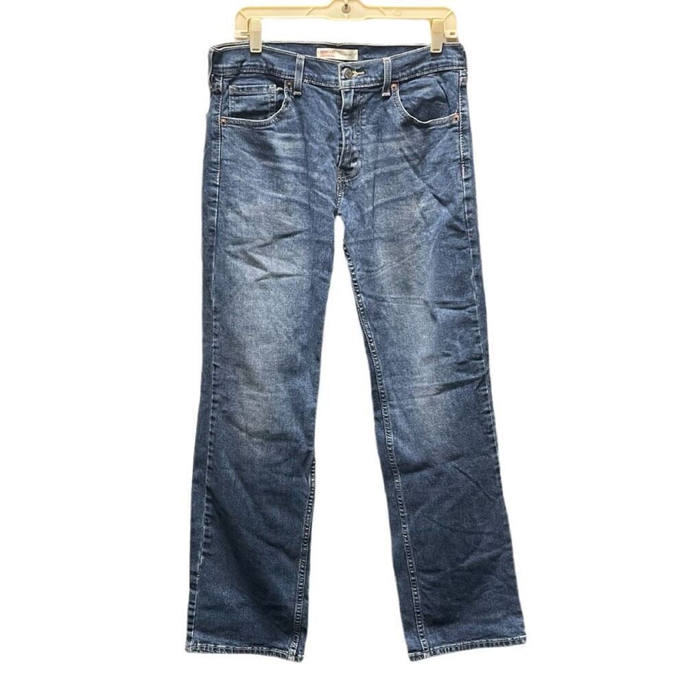 Levi’s woman’s size 30W 32” inseam relaxed fit boot cut jeans